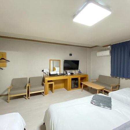 צ'ונג'ו Suanbo Hot Spring Healing Hotel מראה חיצוני תמונה