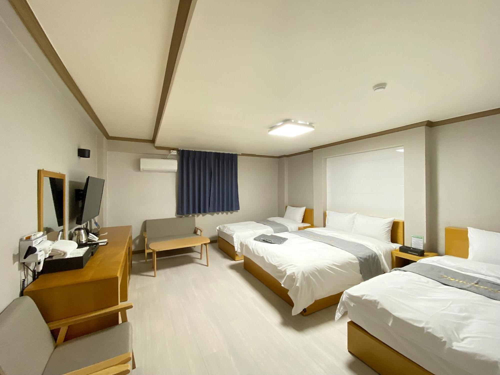 צ'ונג'ו Suanbo Hot Spring Healing Hotel מראה חיצוני תמונה